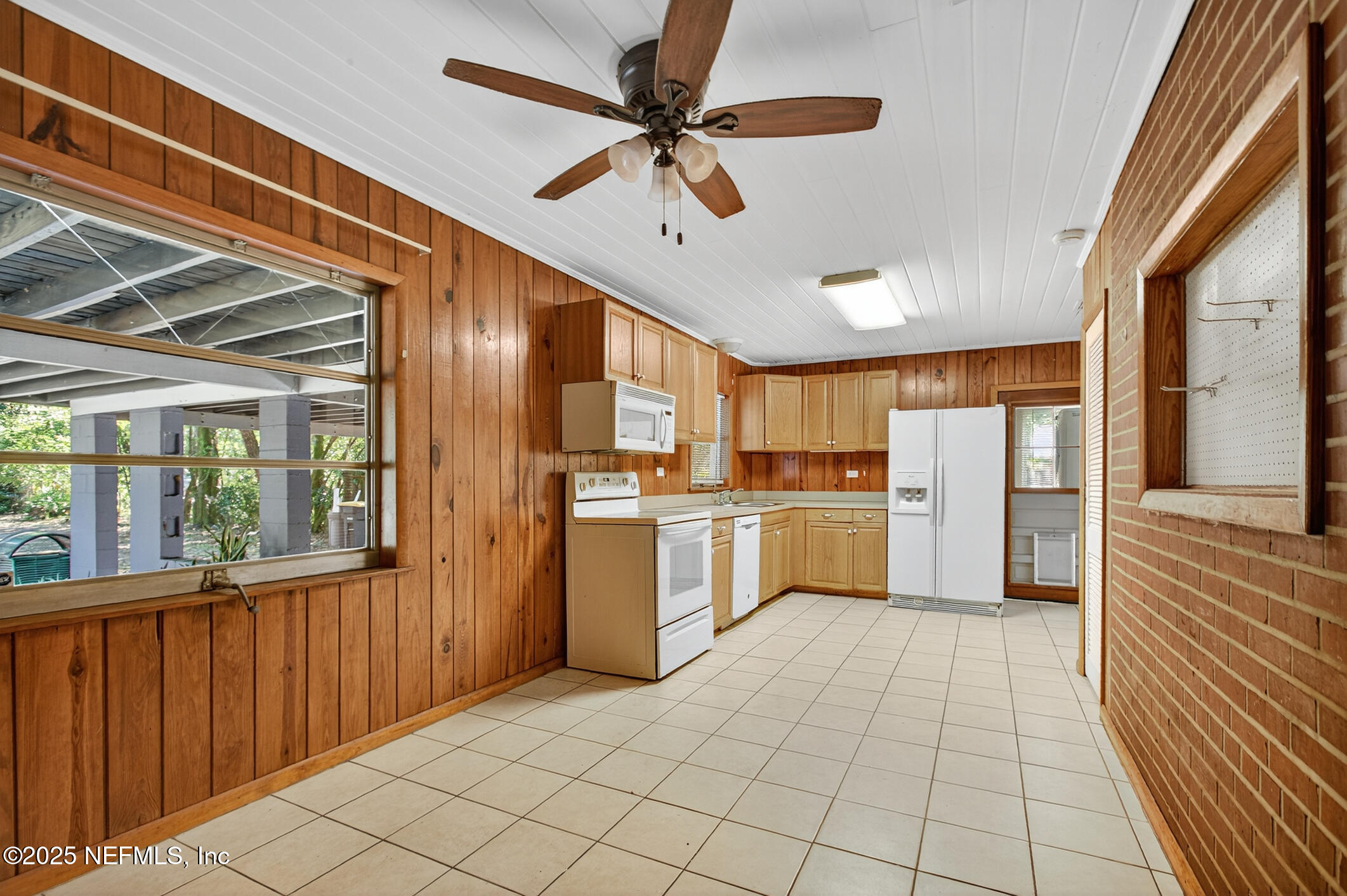 5164 Eulace Road Jacksonville, FL 32210 - Photo 14 of 37 Kitchen