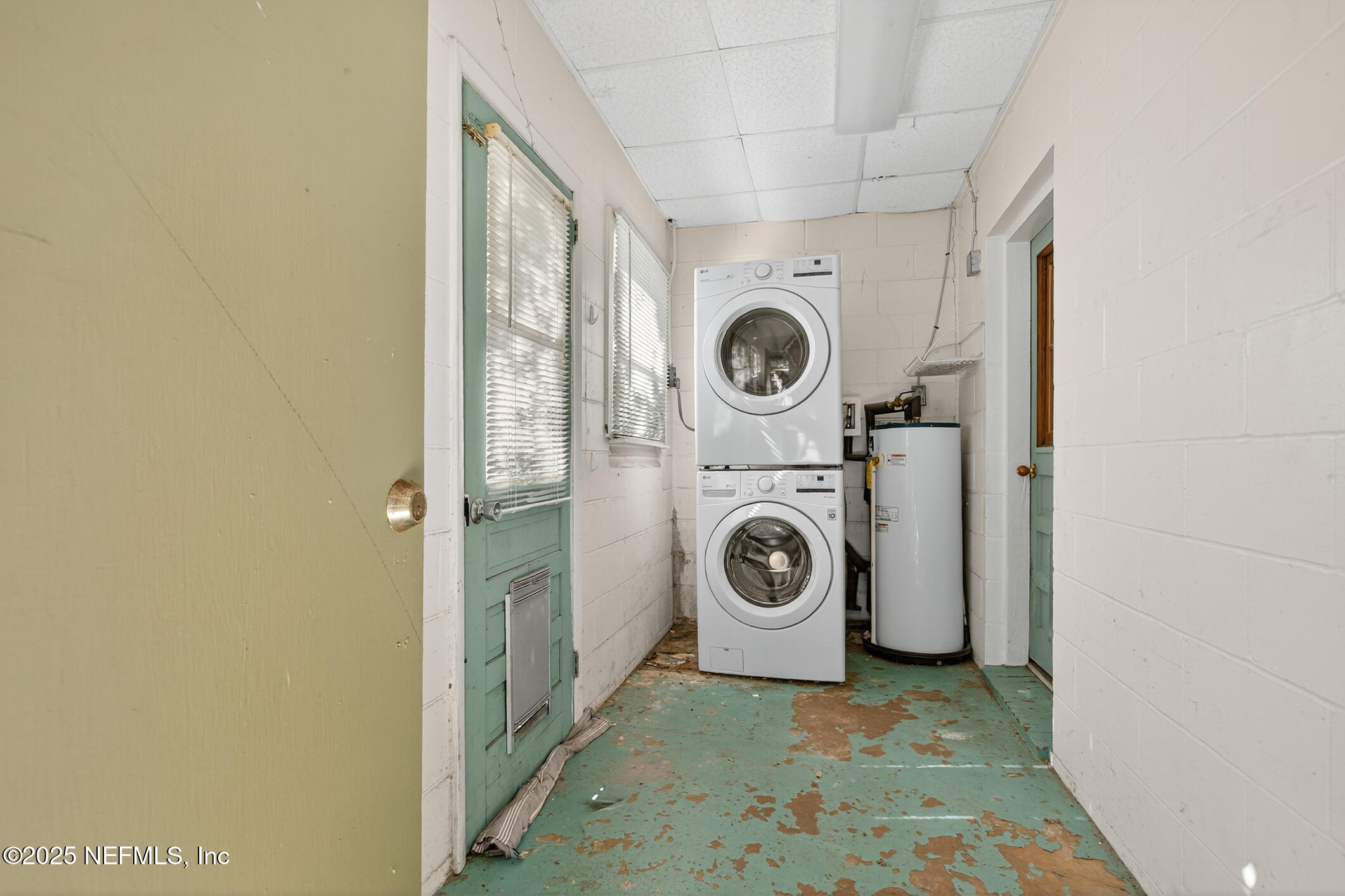 5164 Eulace Road Jacksonville, FL 32210 - Photo 25 of 37 Laundry
