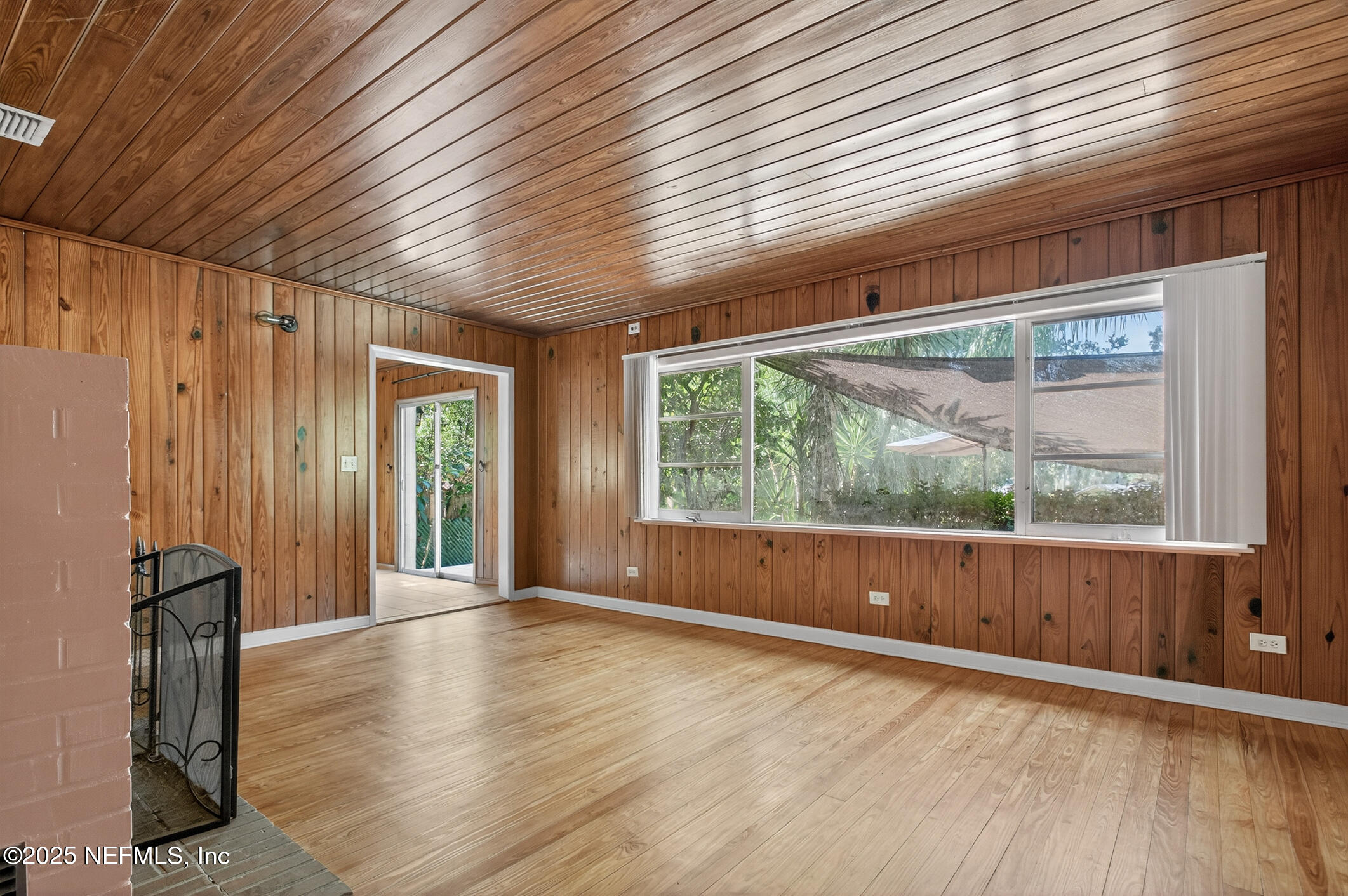 5164 Eulace Road Jacksonville, FL 32210 - Photo 8 of 37 Living Room 2