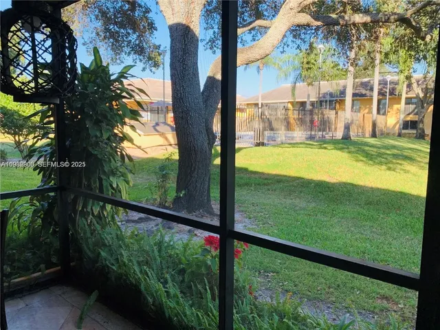 $1,900 | 5855 Washington Street, Unit 90, Hollywood, FL 33023