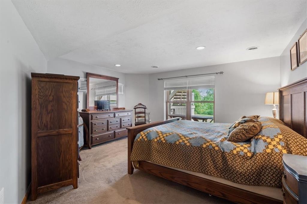 284 McKee Road Washington, PA 15301 - Photo 24 of 35 a bedroom with a bed and a window