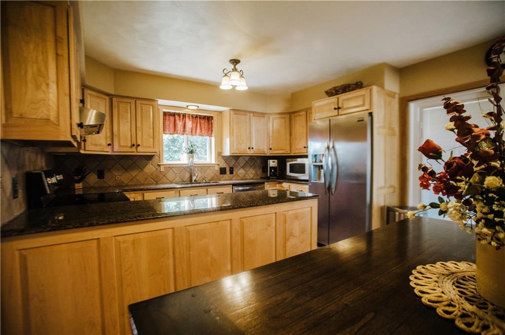 353 Adelaide Road Connellsville, PA 15425 - Photo 7 of 25