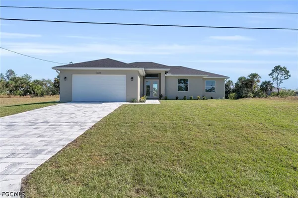 $2,100 | 526 Northwest 9th Street, Cape Coral, FL 33993