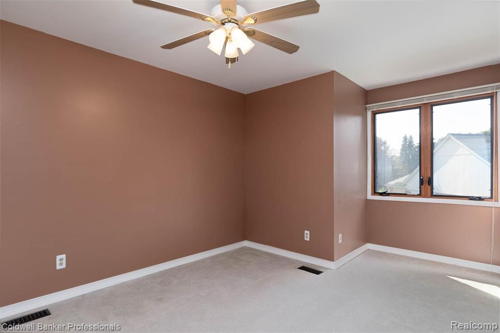 3472 Wedgewood Drive Rochester Hills, MI 48306 - Photo 29 of 46