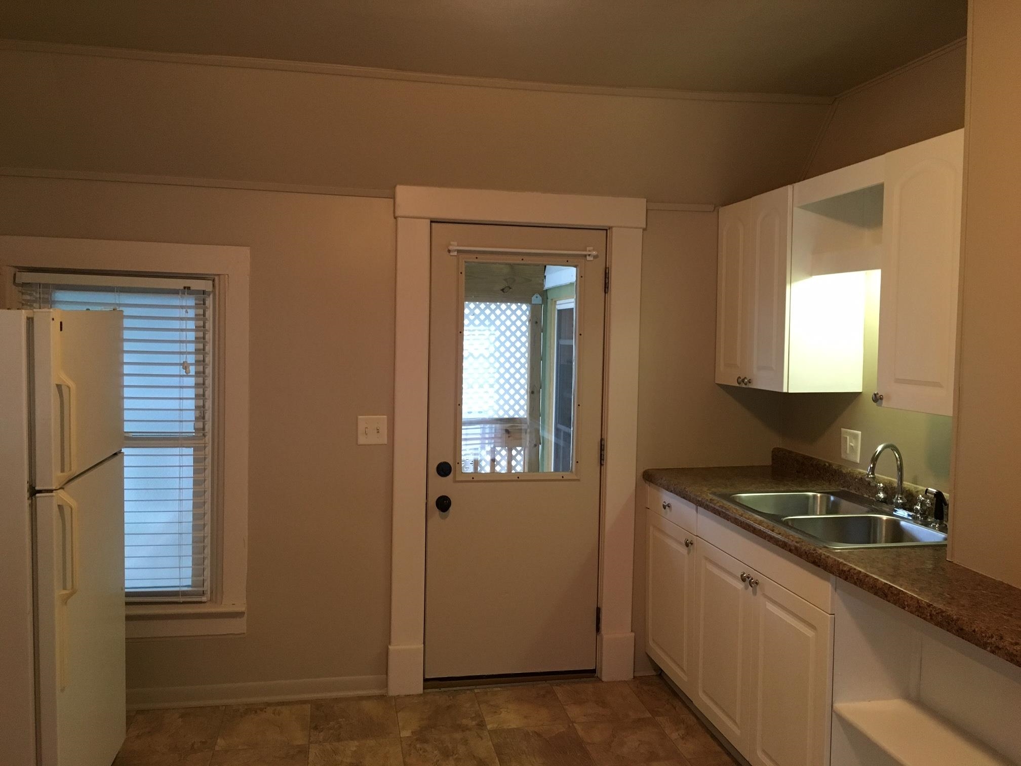 309 1/2 N Main Deerfield, WI 53531 - Photo 2 of 9
