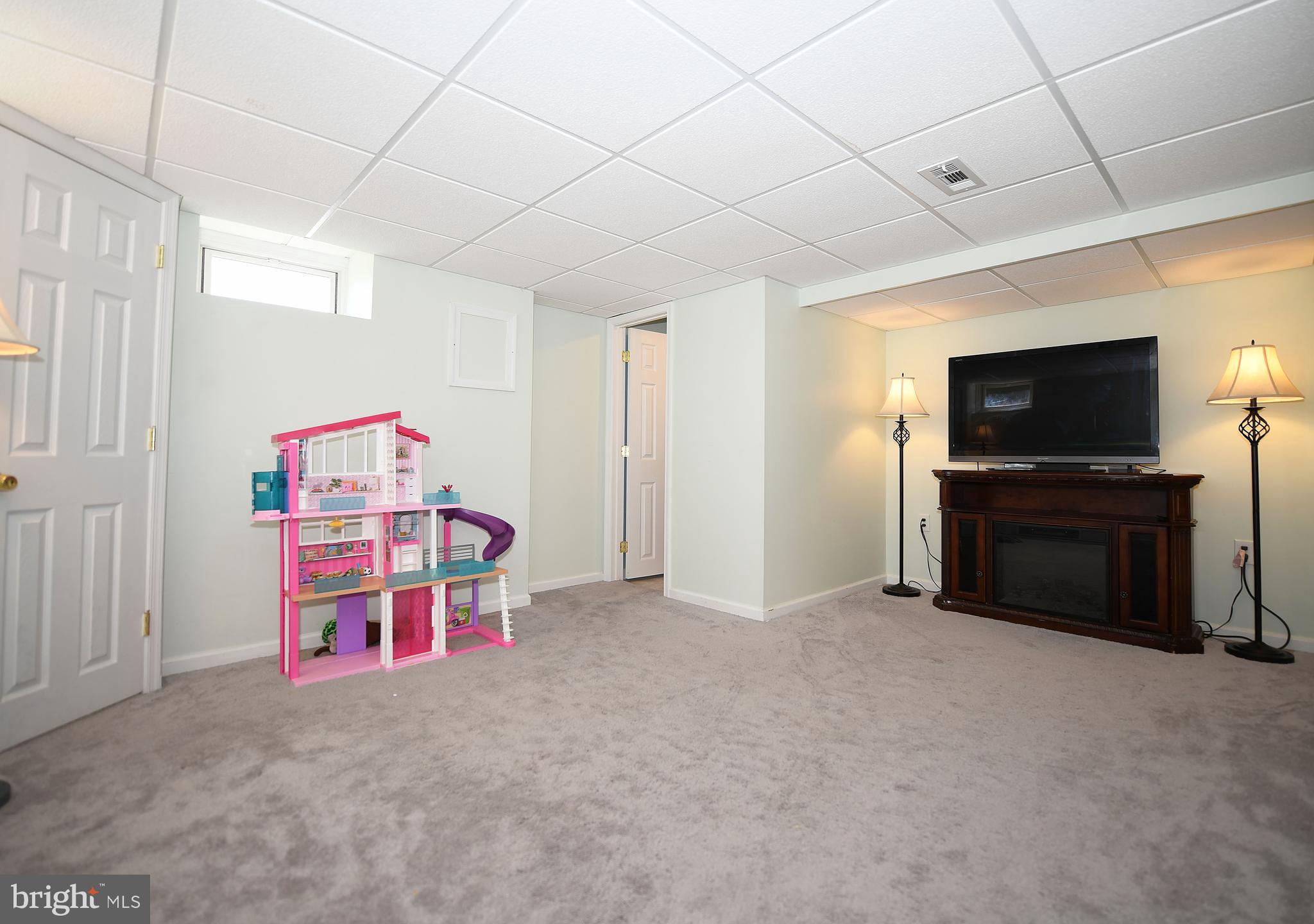 2828 Topaz Road Baltimore, MD 21234 - Photo 22 of 32 Gallery Image 22