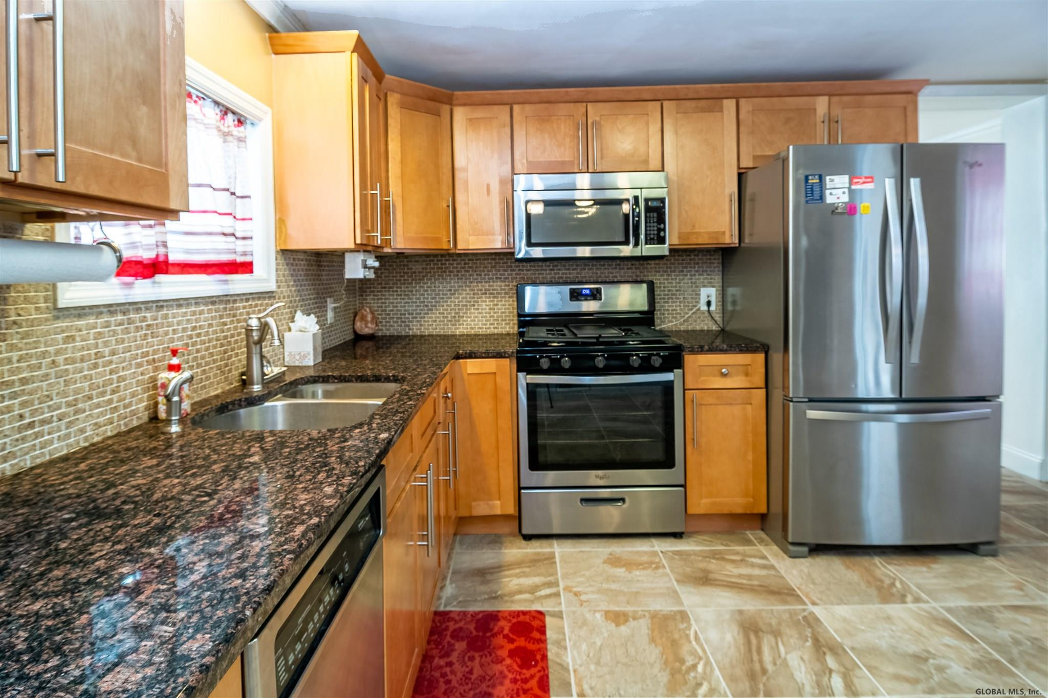 120 Albermarle Road Scotia, NY 12302 - Photo 12 of 33 Photo 12