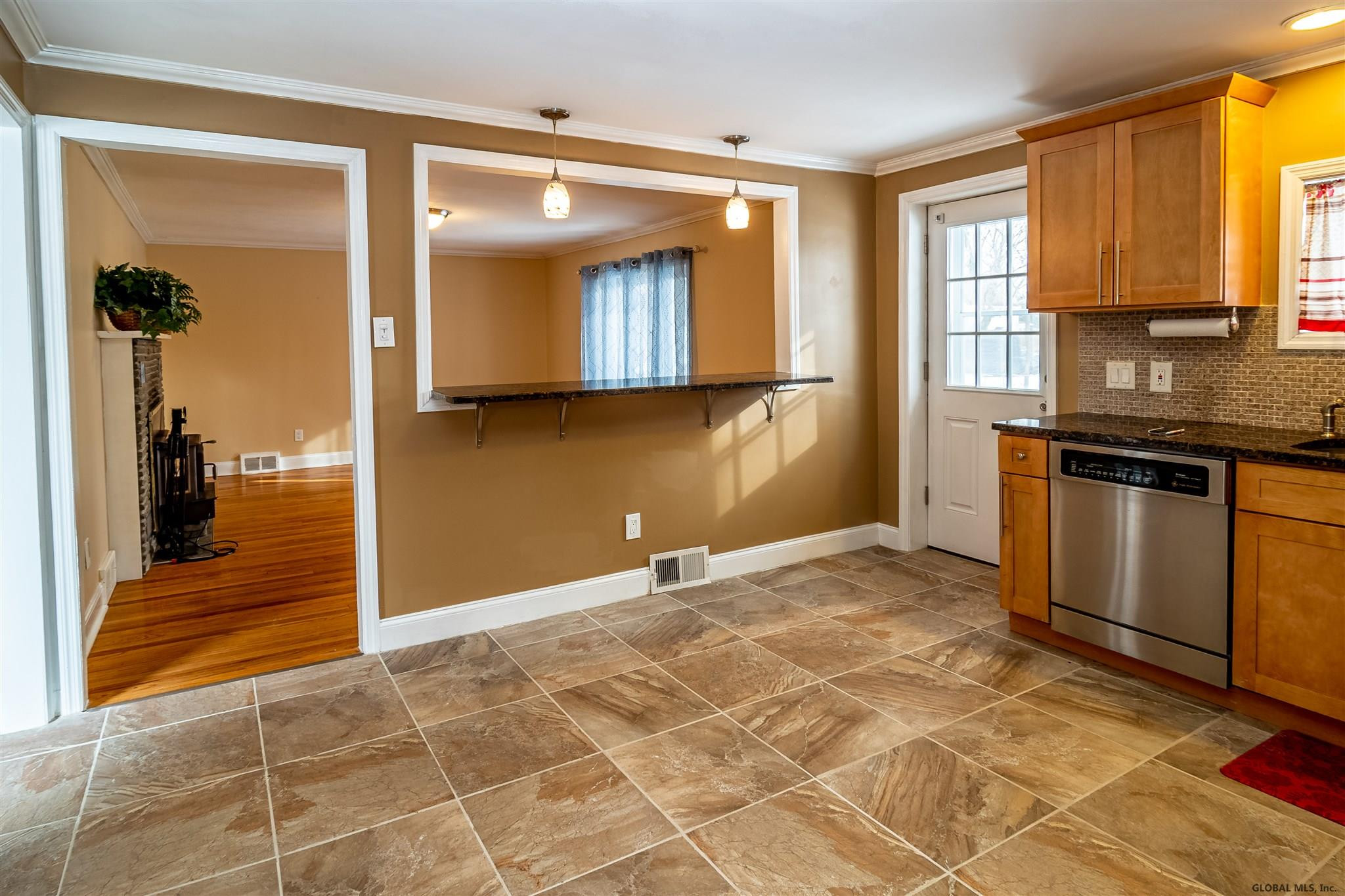 120 Albermarle Road Scotia, NY 12302 - Photo 14 of 33 Photo 14