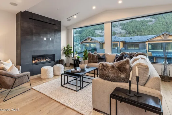 $3,295,000 | 200 Goldfinch Lane, Unit 1B, Avon, CO 81620