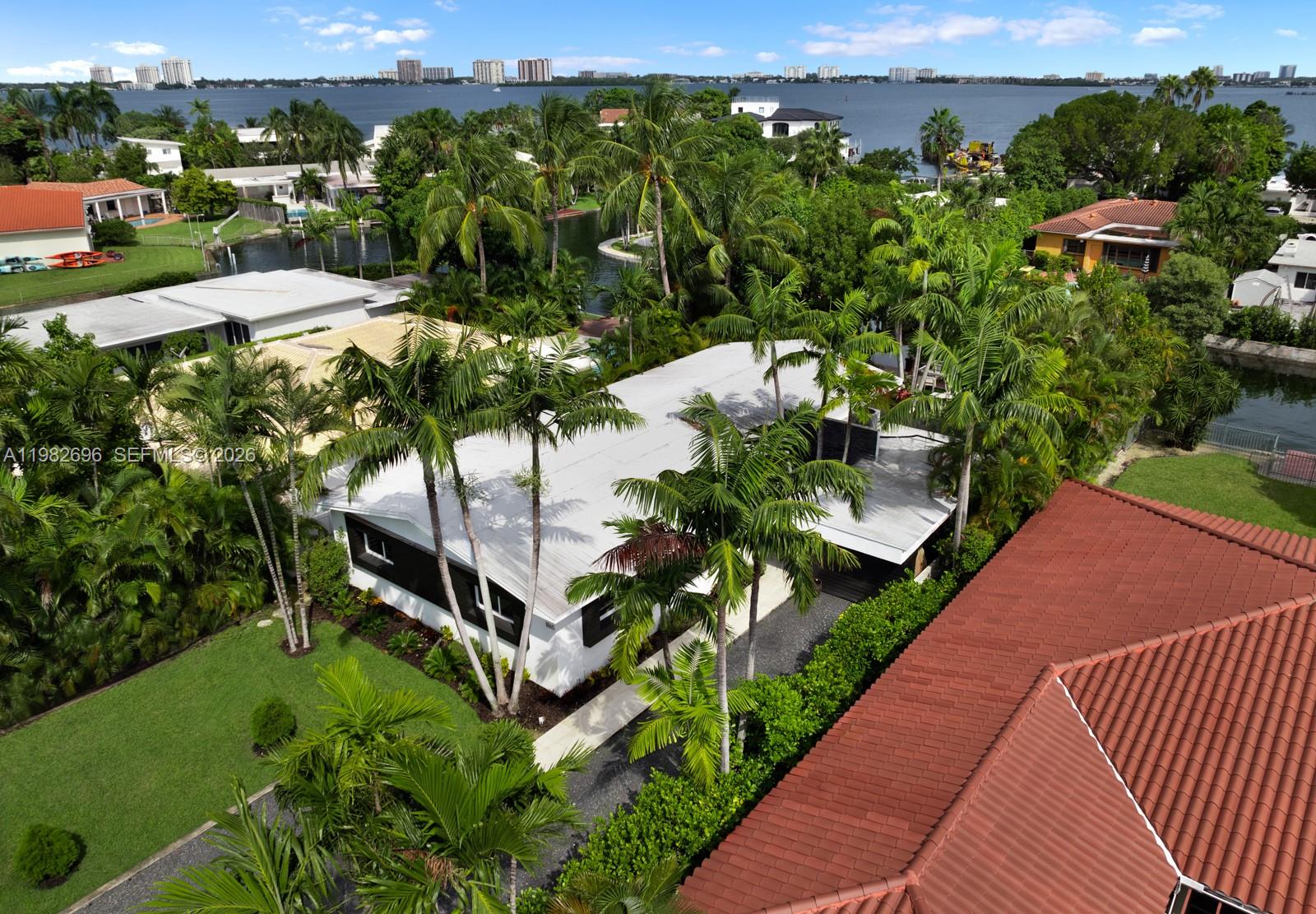 1865 Daytonia Road Miami Beach, FL 33141 - Photo 29 of 33