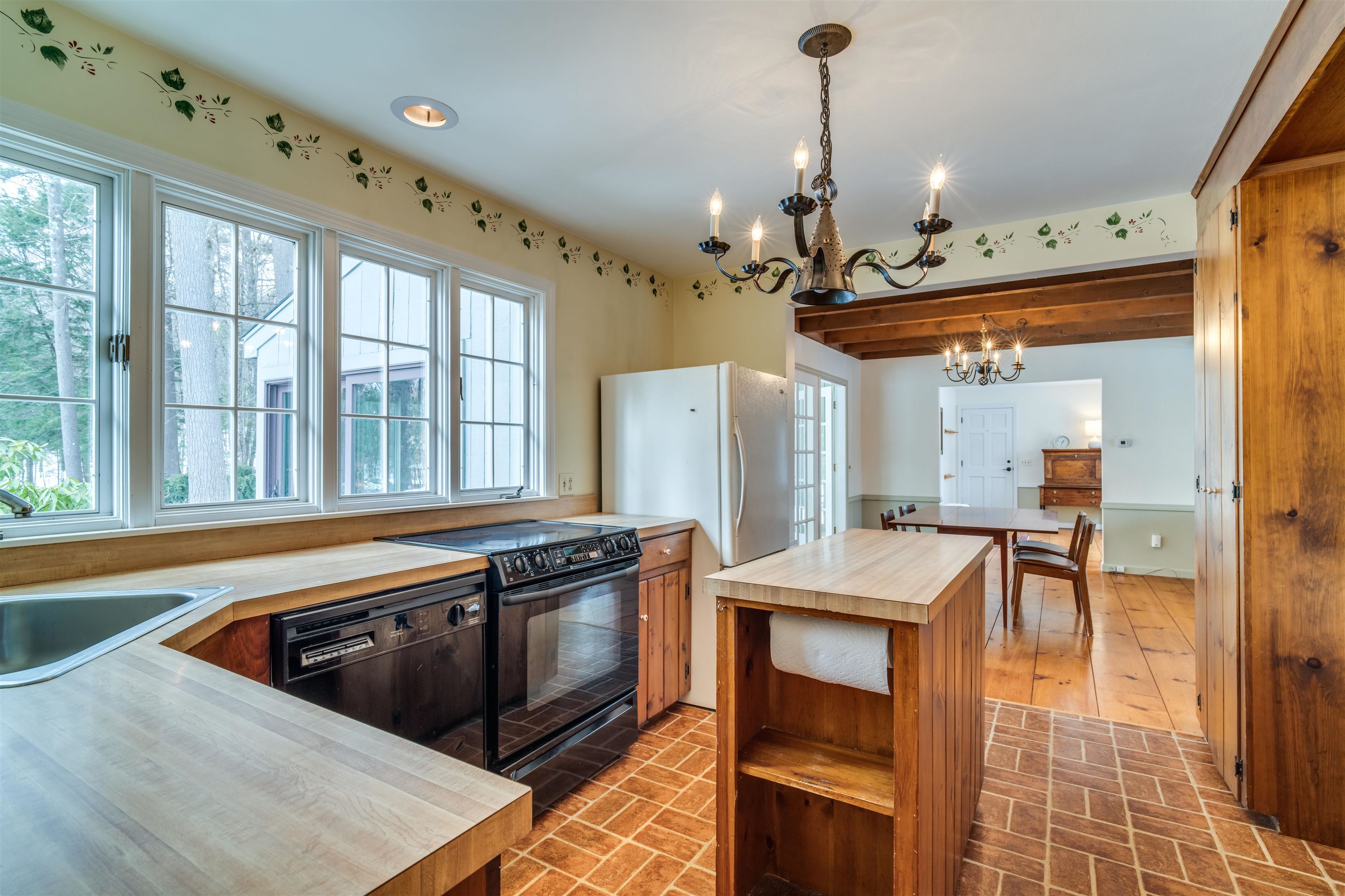 39 Wood Ridge Road Center Harbor, NH 03226 - Photo 12 of 38 Gallery Image 12