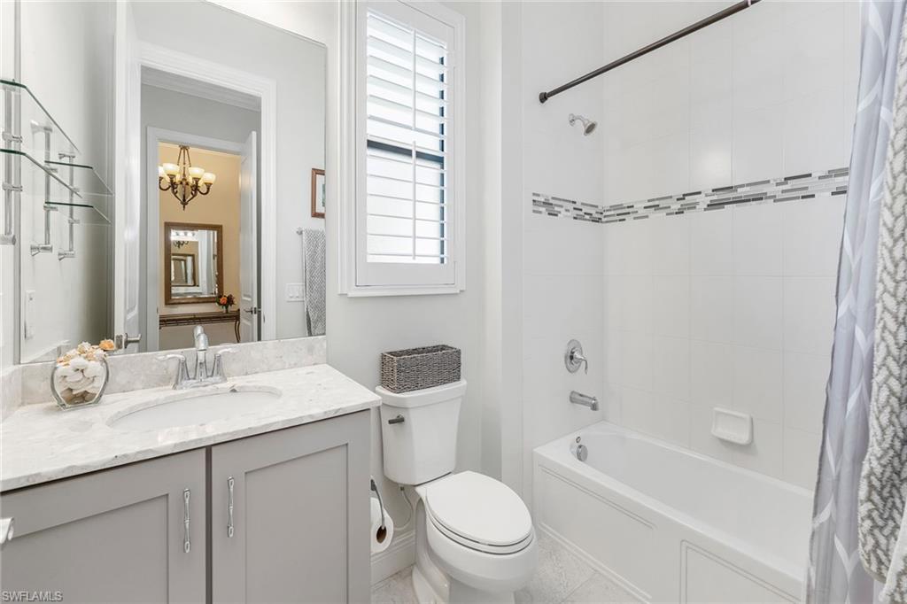 1402 Redona Way Naples, FL 34113 - Photo 19 of 46