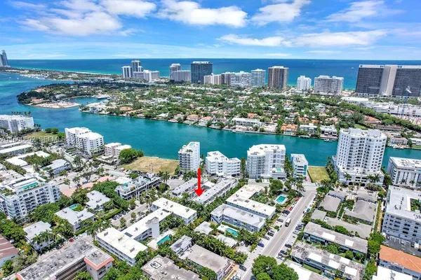 $1,750,000 | 1000 99th Street, Unit 14, Bay Harbor Islands, FL 33154