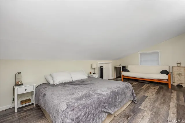 $1,300,000 | 7 Jr Drive, Ronkonkoma, NY 11779