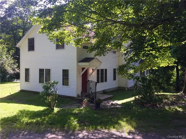 $595,000 | 188 North Quaker Hill Road, Pawling, NY 12564