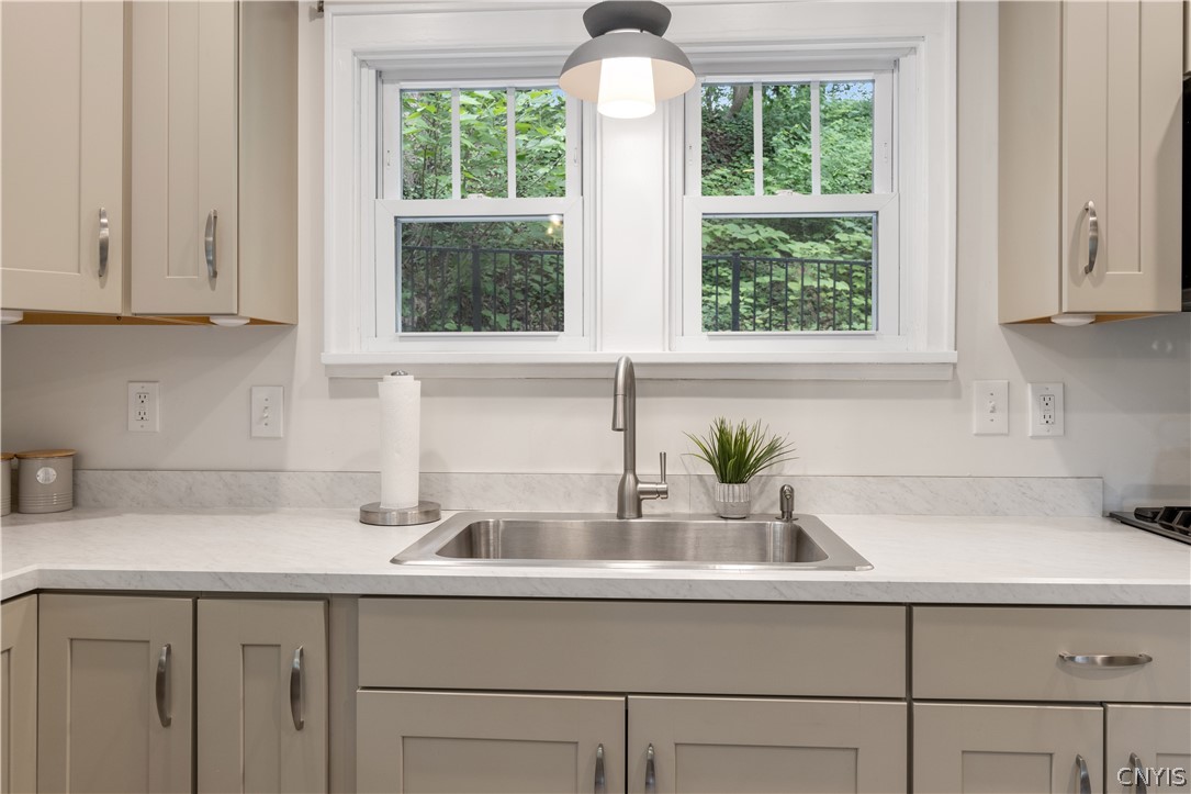 110 Dewitt Road Syracuse, NY 13214 - Photo 24 of 45