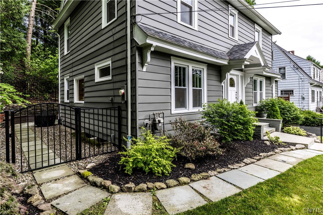 110 Dewitt Road Syracuse, NY 13214 - Photo 5 of 45