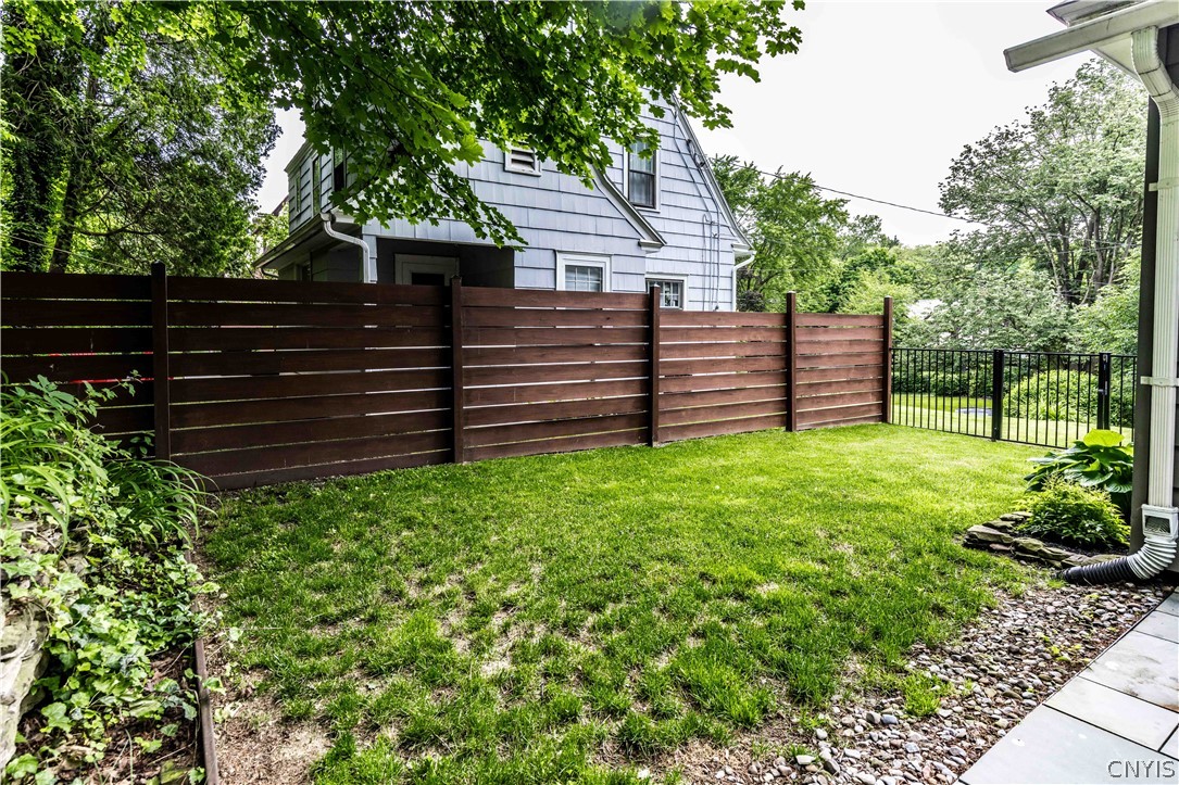 110 Dewitt Road Syracuse, NY 13214 - Photo 10 of 45