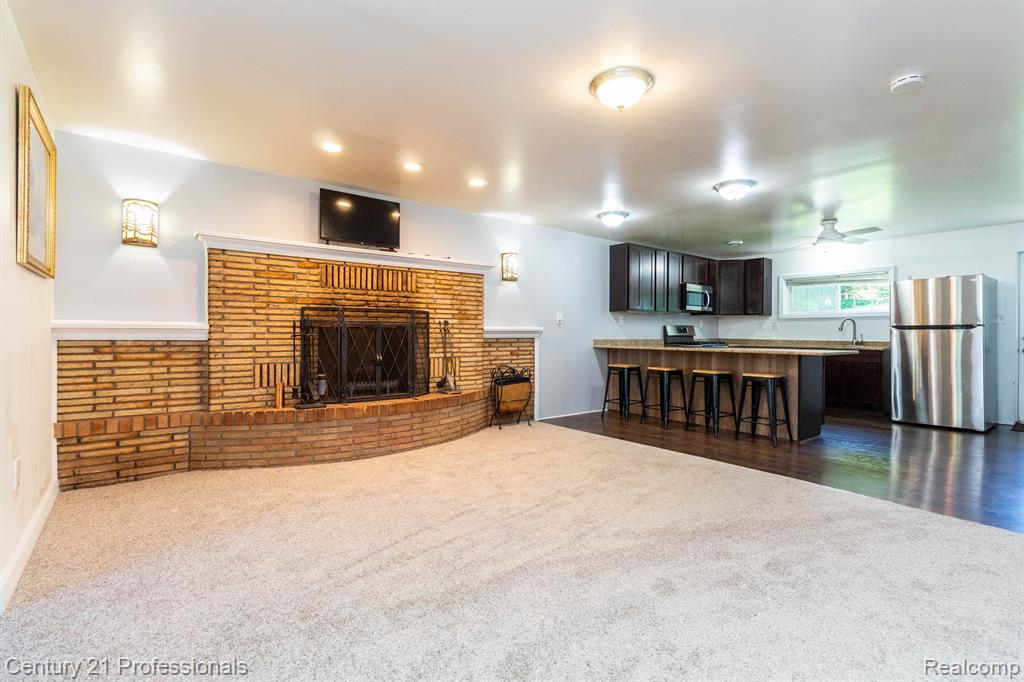 40840 Harris Road Belleville, MI 48111 - Photo 6 of 45