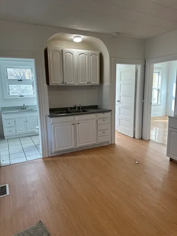 $2,500 | 216 Clarendon Street, Unit A, Fitchburg, MA 01420