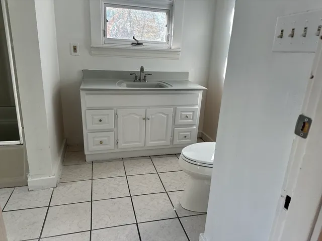 $2,500 | 216 Clarendon Street, Unit A, Fitchburg, MA 01420