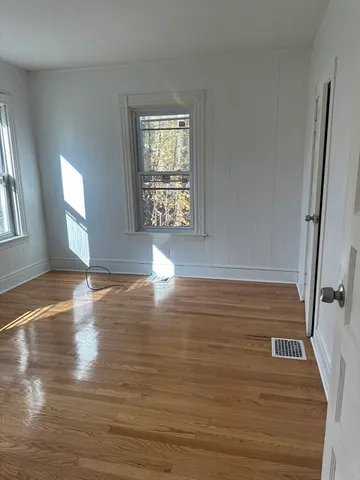 $2,500 | 216 Clarendon Street, Unit A, Fitchburg, MA 01420