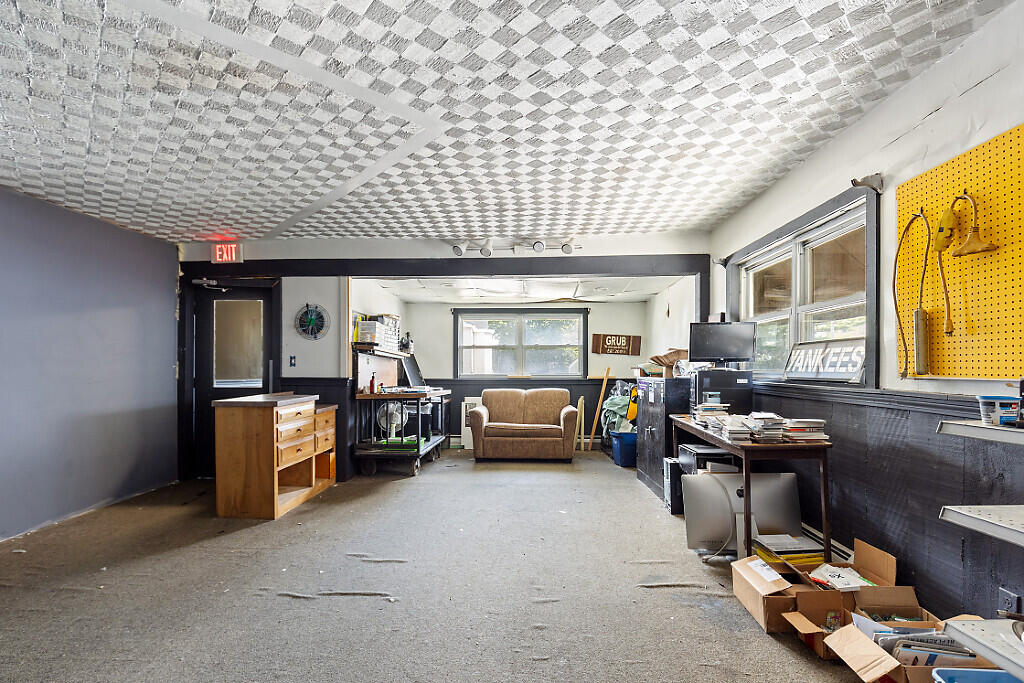 144 College Avenue Waterville, ME 04901 - Photo 32 of 42 32_BP5A0604_DxO_mls