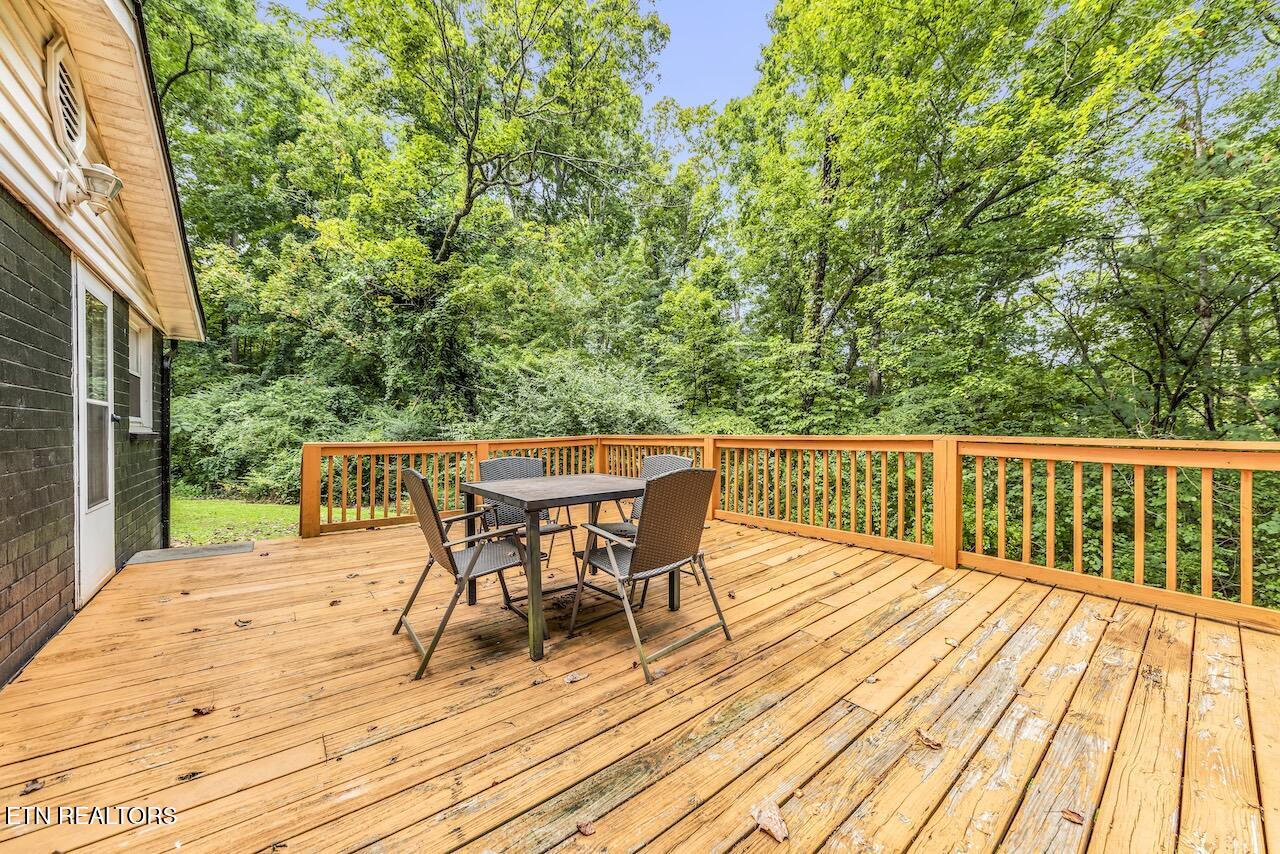 150 Yarnell Road Clinton, TN 37716 - Photo 16 of 16 YAR_7549