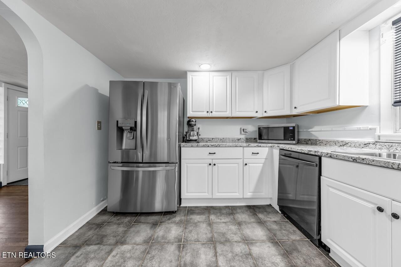 150 Yarnell Road Clinton, TN 37716 - Photo 6 of 16 YAR_7516