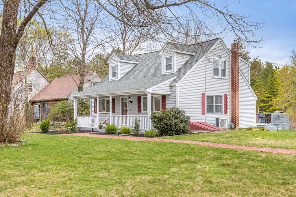 31 Perry Street Middleboro, MA 02346 - Photo 3 of 36 Gallery Image 3
