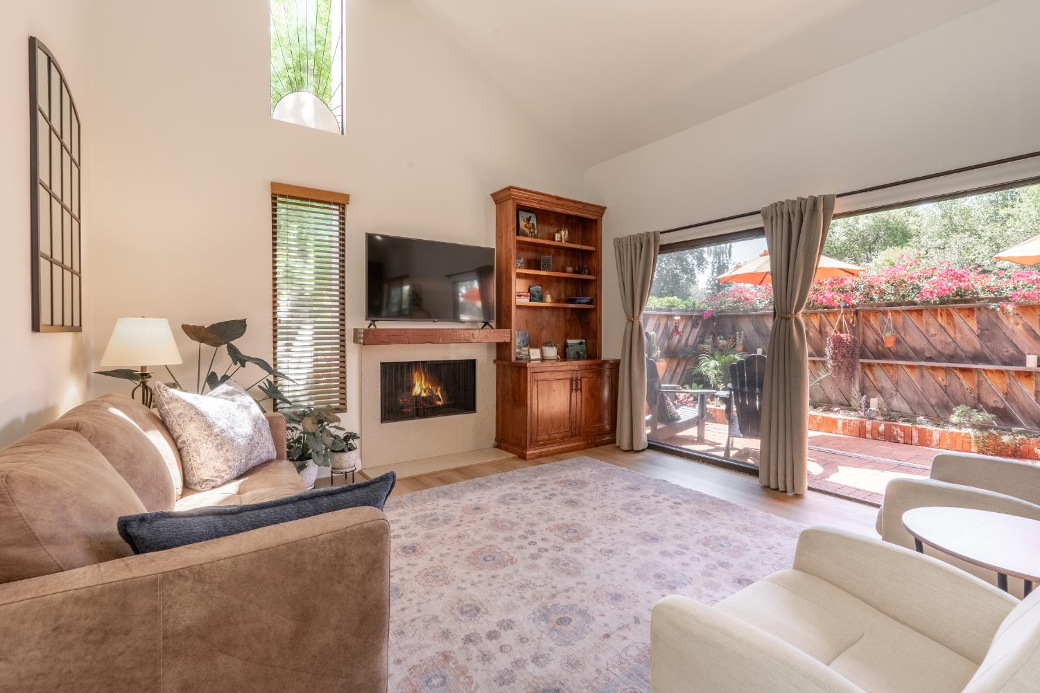 211 North Carrillo Road, Unit E Ojai, CA 93023 - Photo 6 of 28