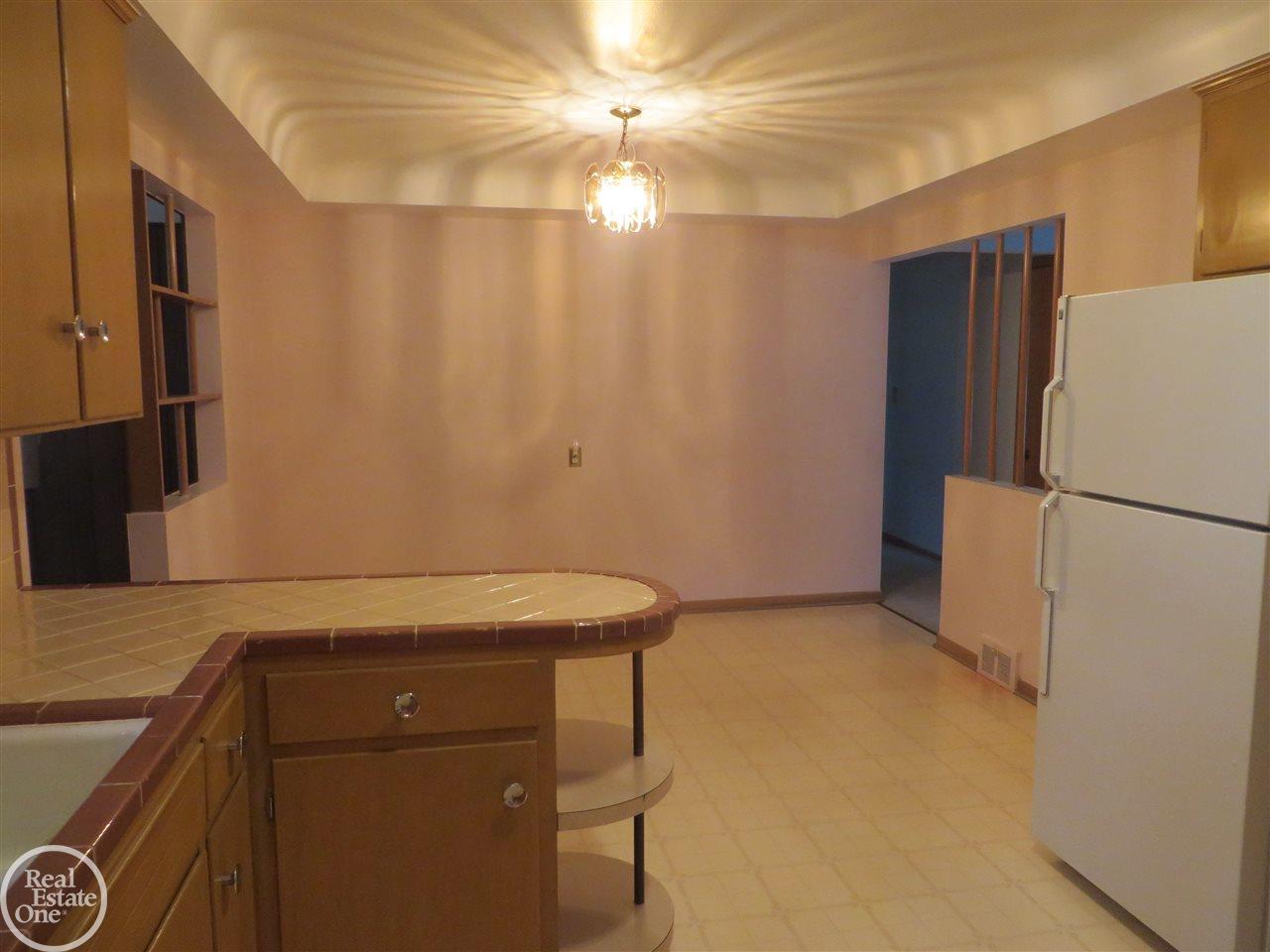 33488 Ryan Road Sterling Heights, MI 48310 - Photo 11 of 22