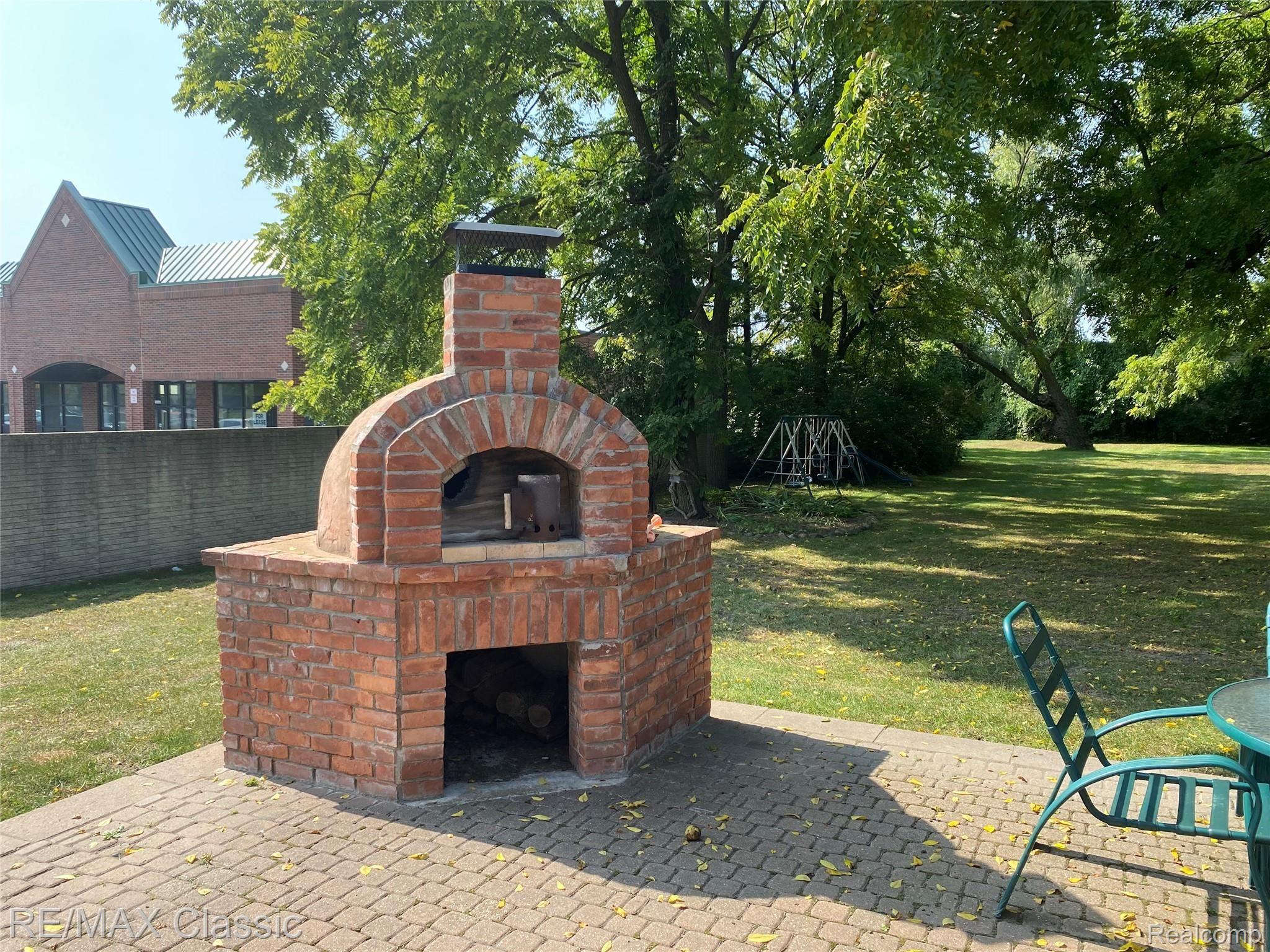 8917 Newburgh Road Livonia, MI 48150 - Photo 54 of 60 P Pizza Oven.jpeg