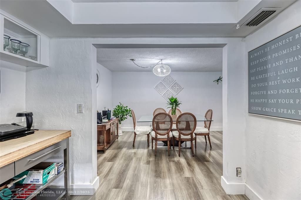 200 Northeast 12th Avenue, Unit 6A Hallandale Beach, FL 33009 - Photo 15 of 33