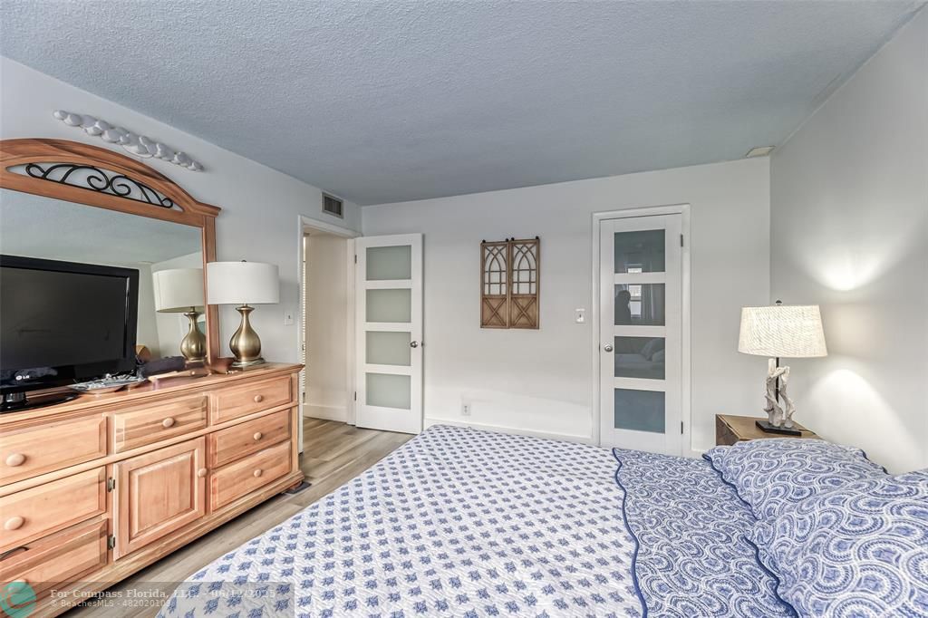 200 Northeast 12th Avenue, Unit 6A Hallandale Beach, FL 33009 - Photo 18 of 33