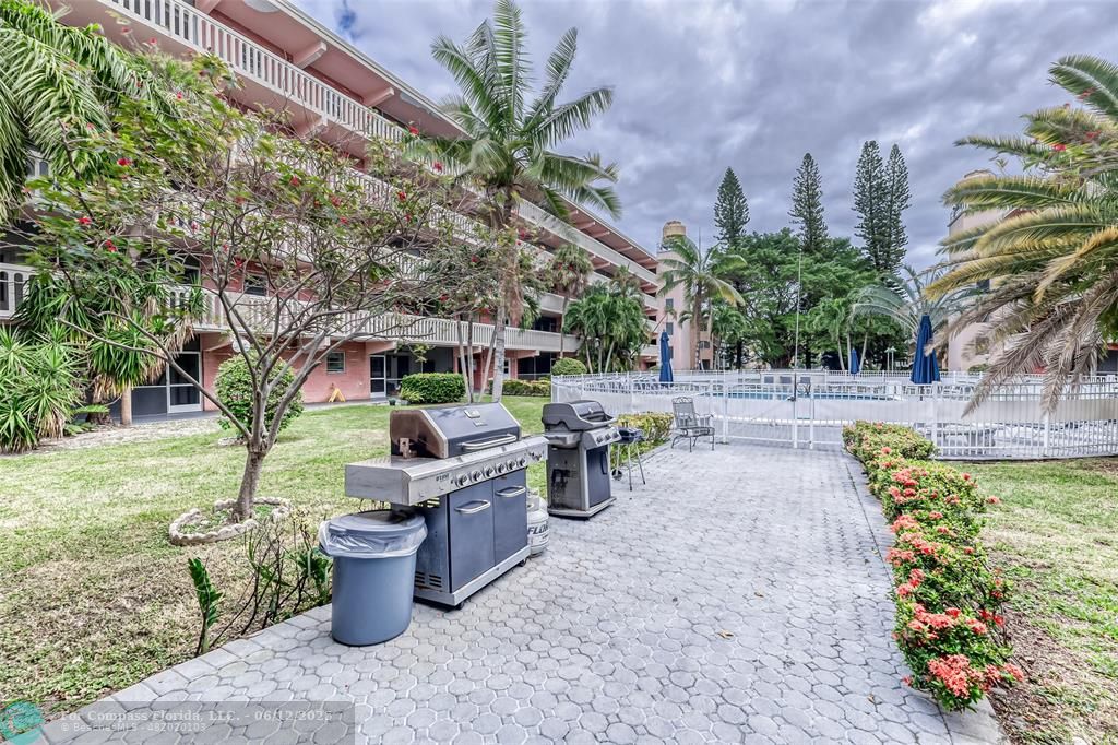 200 Northeast 12th Avenue, Unit 6A Hallandale Beach, FL 33009 - Photo 30 of 33