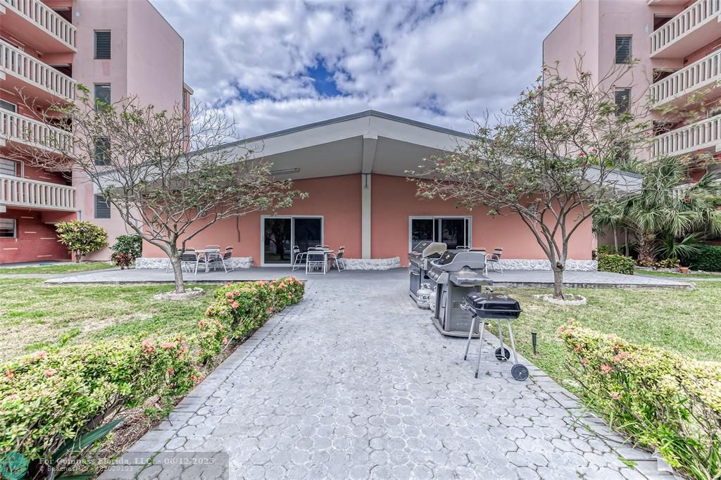 200 Northeast 12th Avenue, Unit 6A Hallandale Beach, FL 33009 - Photo 31 of 33