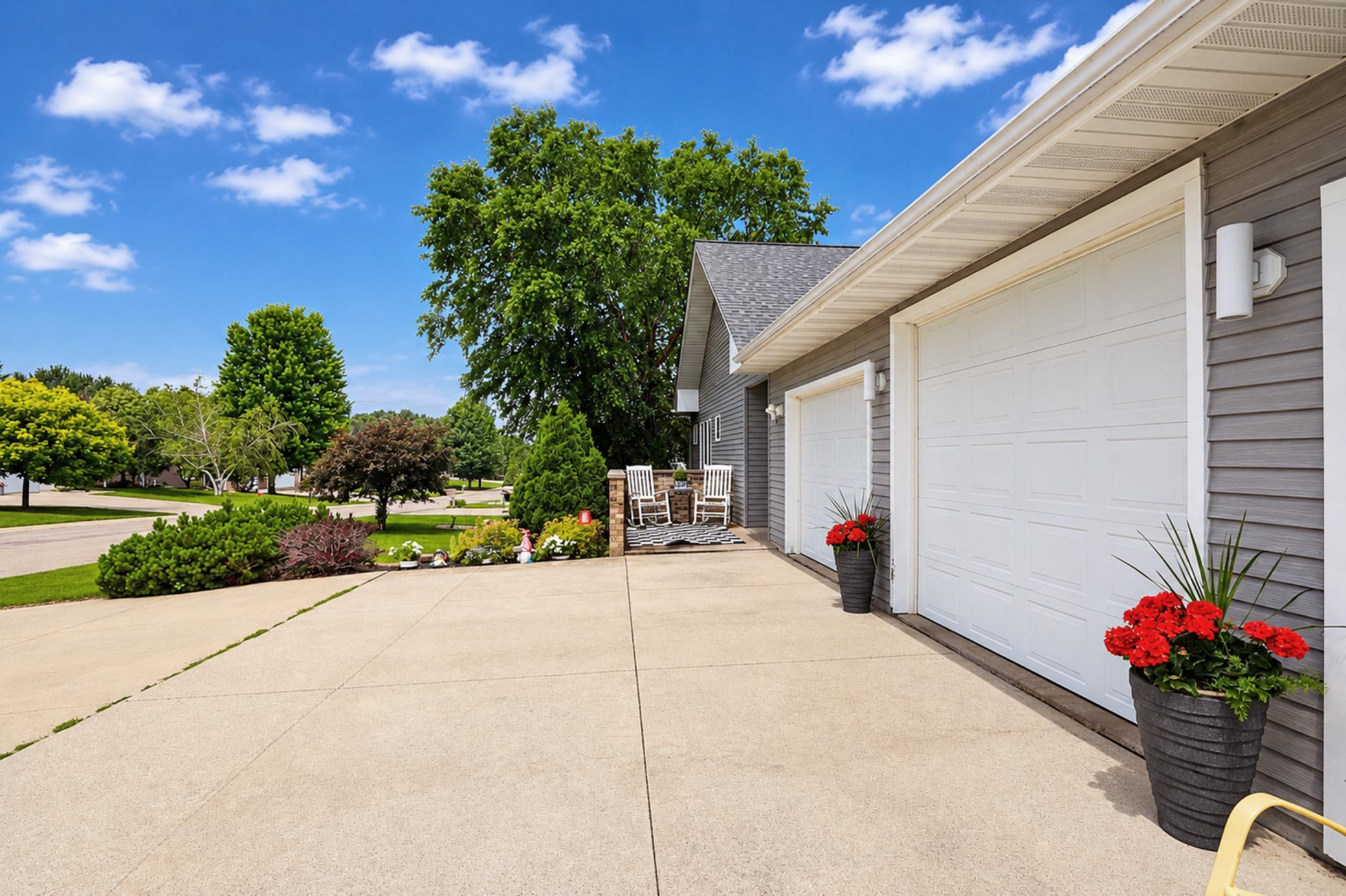 1901 16th Street Southwest Austin, MN 55912 - Photo 3 of 61