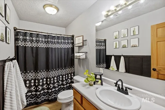 $469,999 | 3752 North 1200 East, Buhl, ID 83316