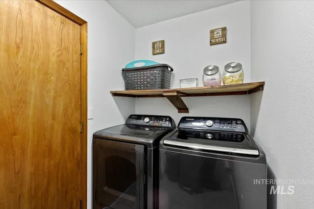 $469,999 | 3752 North 1200 East, Buhl, ID 83316