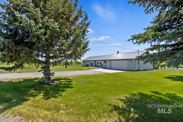 $469,999 | 3752 North 1200 East, Buhl, ID 83316