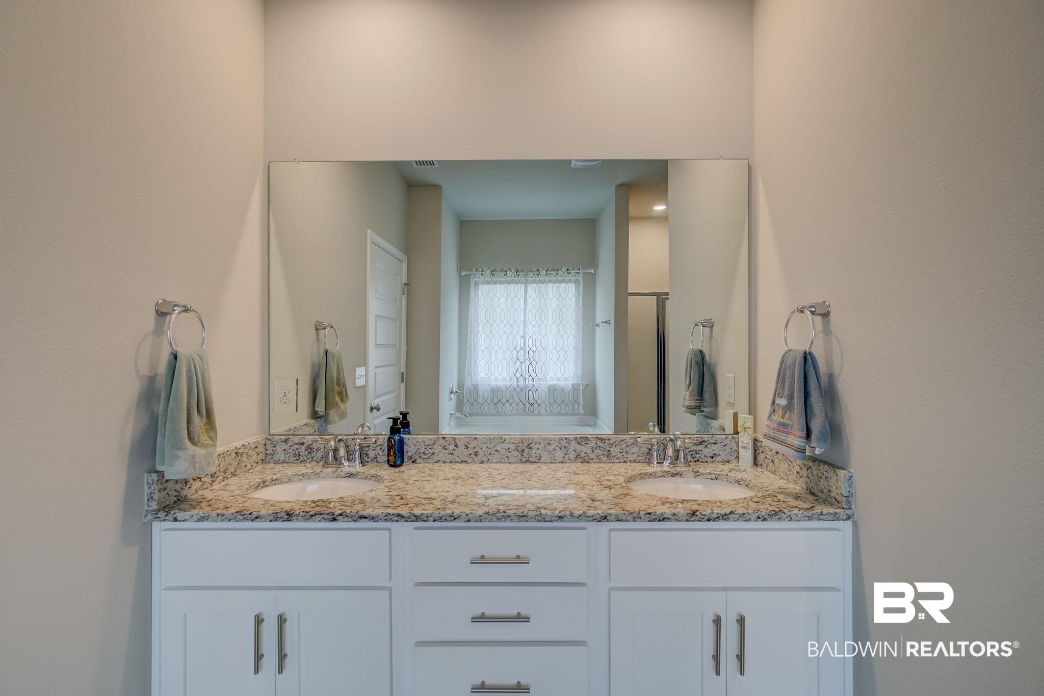 13073 Sanderling Loop Daphne, AL 36527 - Photo 21 of 49 Primary Bathroom