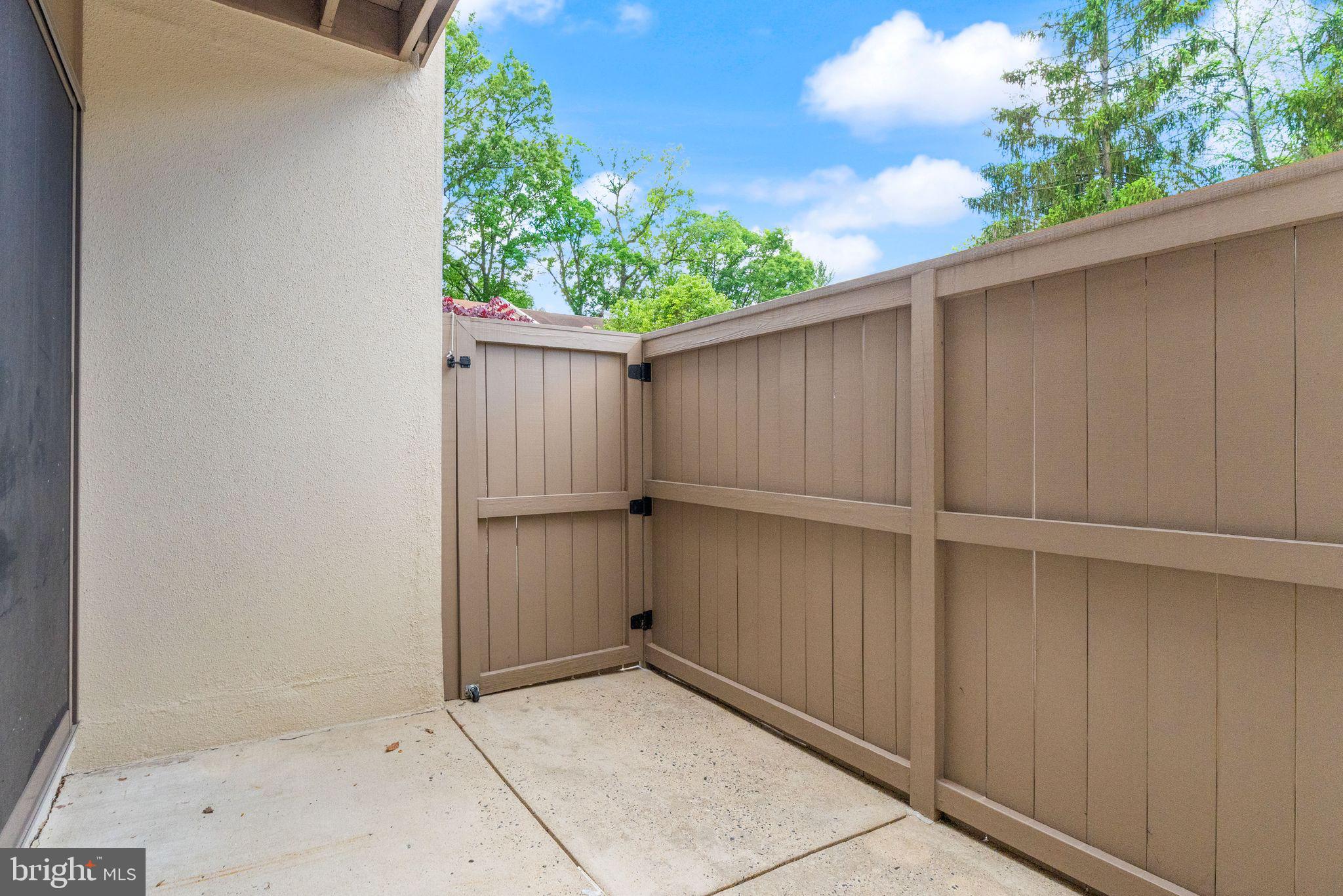 11645 Newbridge Court Reston, VA 20191 - Photo 15 of 62 a view of a backyard