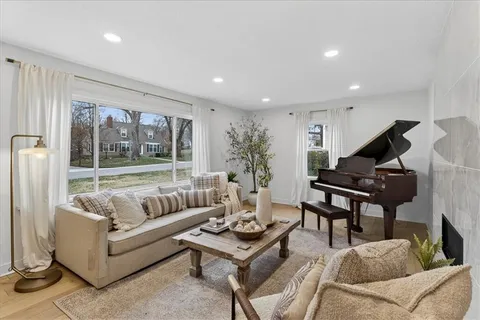 $720,000 | 6204 West 61st Terrace, Mission, KS 66202