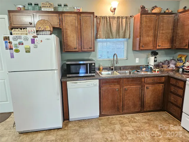 $229,900 | 951 Cypress Court Northwest, Lenoir, NC 28645