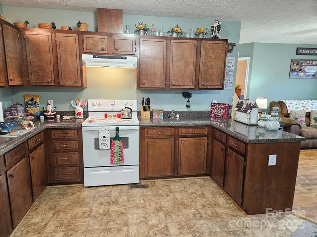 $229,900 | 951 Cypress Court Northwest, Lenoir, NC 28645