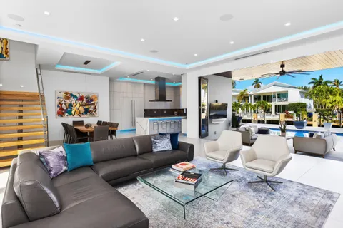 $6,495,000 | 424 Coconut Isle Drive, Fort Lauderdale, FL 33301