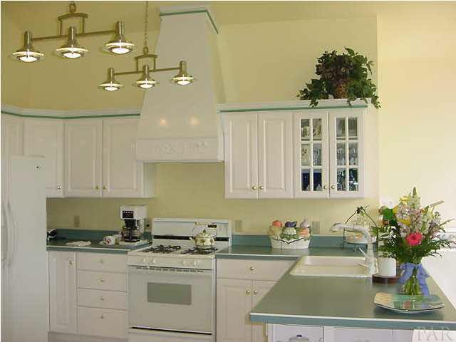 5589 Allie Rae Street Milton, FL 32570 - Photo 6 of 22 Gallery Image 6