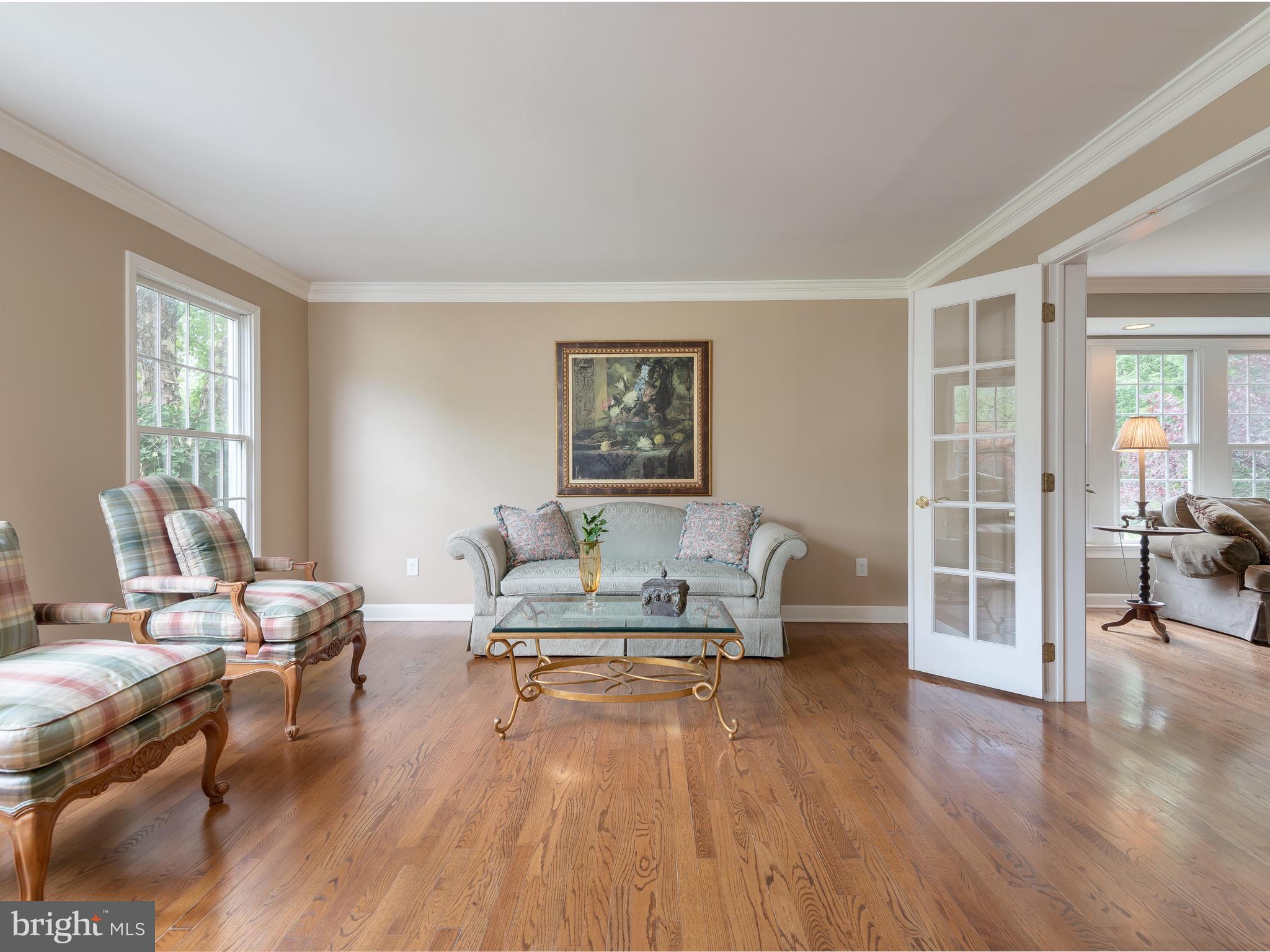 530 West Township Line Road Downingtown, PA 19335 - Photo 19 of 65 Living Room