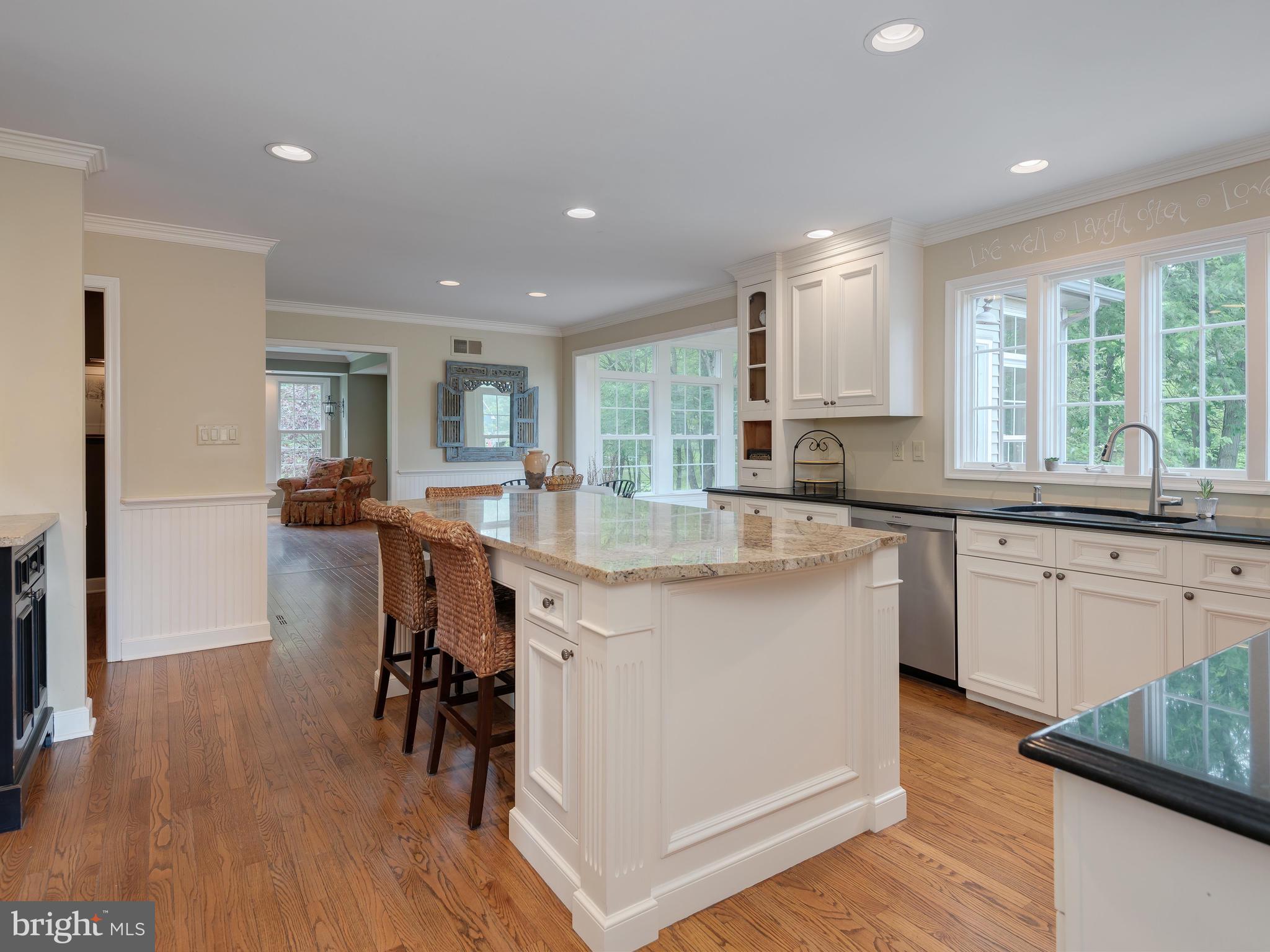 530 West Township Line Road Downingtown, PA 19335 - Photo 26 of 65 Custom Eat-in Kitchen